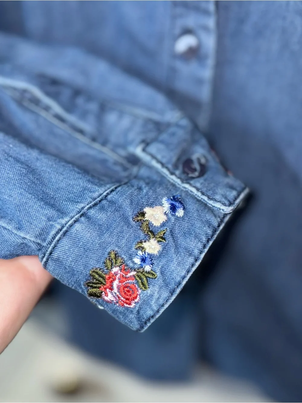 The Kooples Jeans Embroidered Floral Denim Button Down Shirt Blue Large - Picture 5 of 7